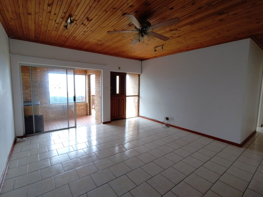 3 Bedroom Property for Sale in Wavecrest Eastern Cape